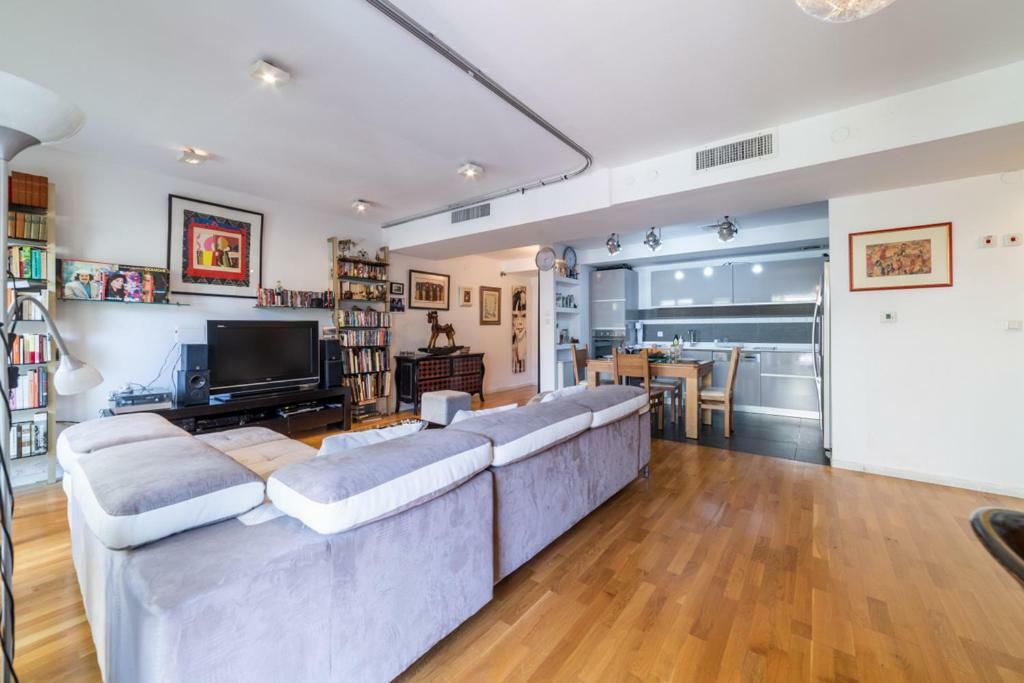 Amazing 1br Penthouse With Terrasse Near Neve Tzedek * Tel Aviv